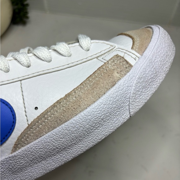 Nike Blazer Low 77 GS White Chlorophyll Green Medium Blue Asymmetric Sz 6.5Y W8 - Picture 7 of 13